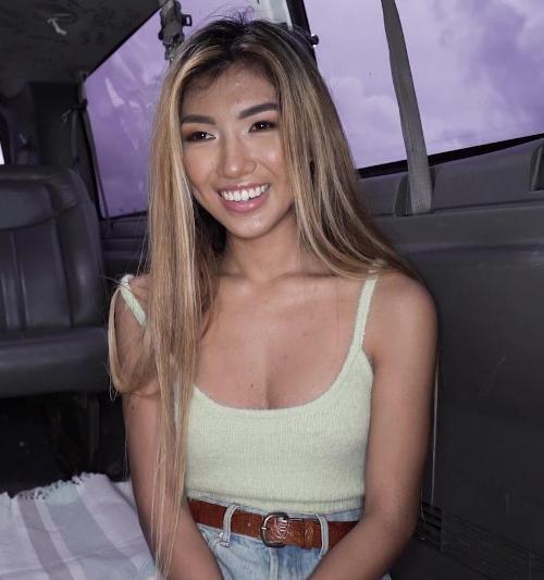 Clara Trinity - Clara Rides The Bus FullHD 1080p