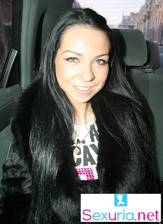 Amateur - Pickup And Fuck Brunette Teen HD  720p