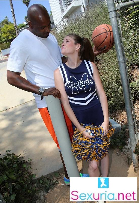 Lara - Fucked By Huge BBC HD 720p