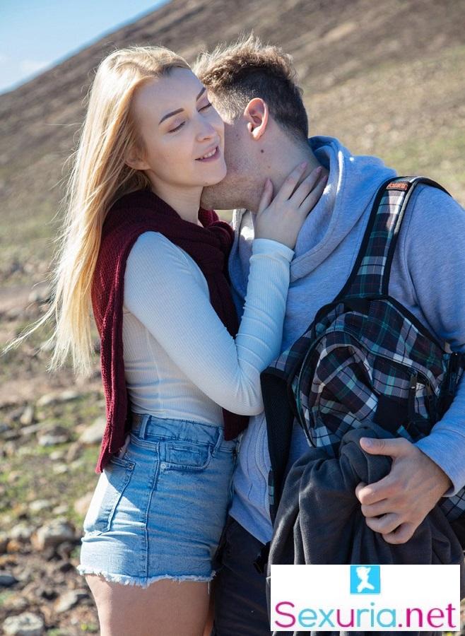 Amaris - Roamntic Mounting FullHD 1080p