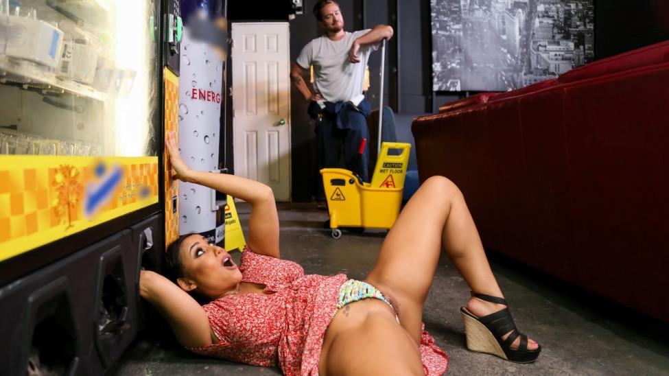 Carmela Clutch - Vending Machine Disasters