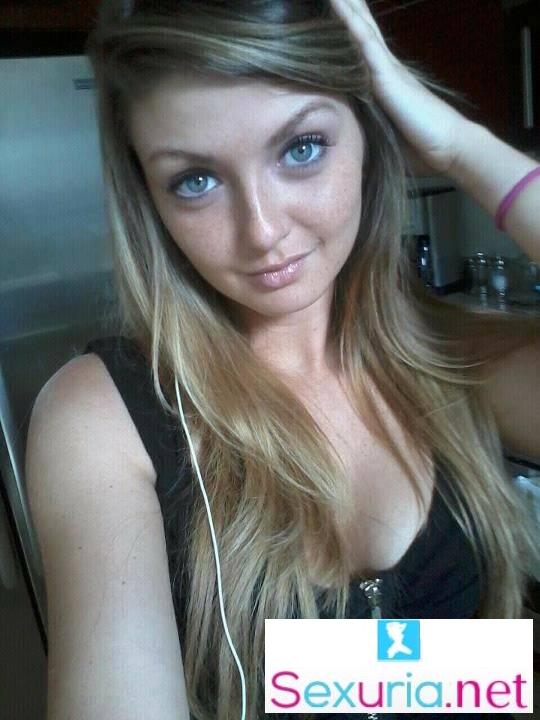 Staci Silverstone - Cumshot On Pretty Face FullHD 1080p