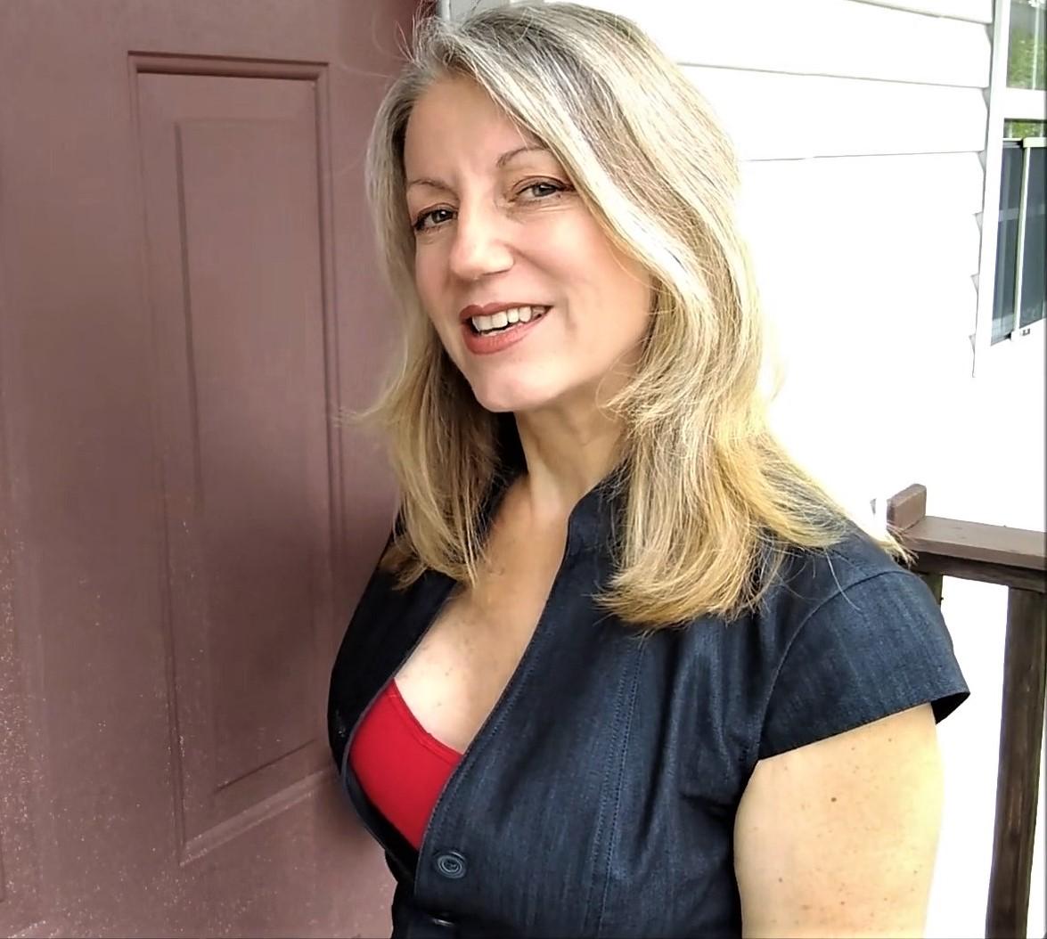 The Mature Girlfriend Experience 1080p