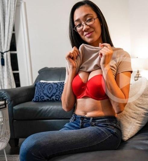 Madi Laine - Sucked By Stepmommy 1080p