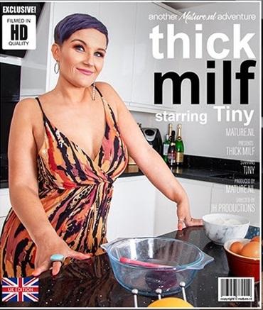 Tiny (38) - Thick MILF Tiny gets wet in her kitchen 1080p