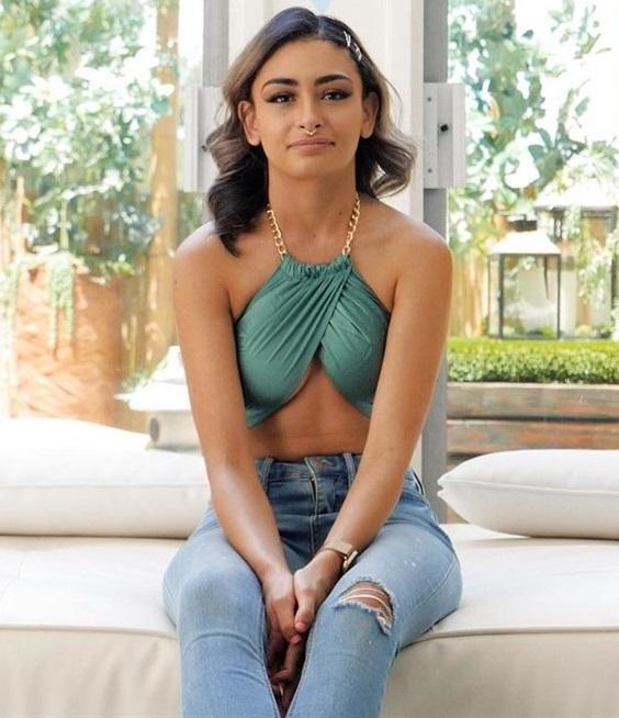 Vanessa - Exotic LA Native is WILD 1080p