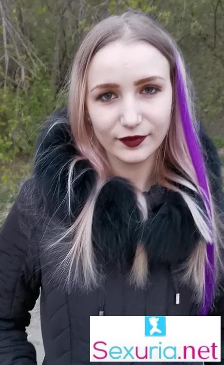 Stacy Starando - Public Blowjob In Park From Emo Girl FullHD 1080p