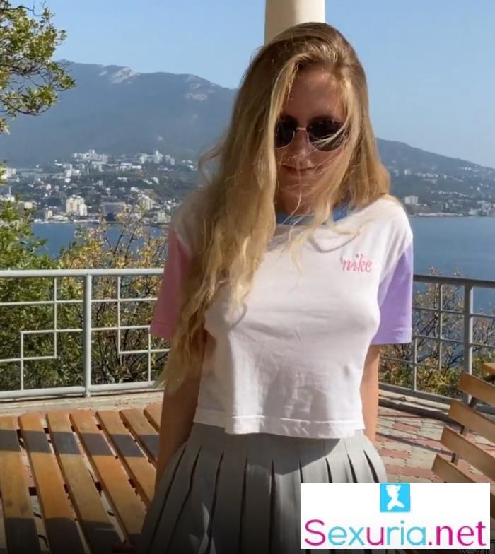 ivyTVi - Fucked a young bitch in the gazebo and cum on face UltraHD/4K 2160p