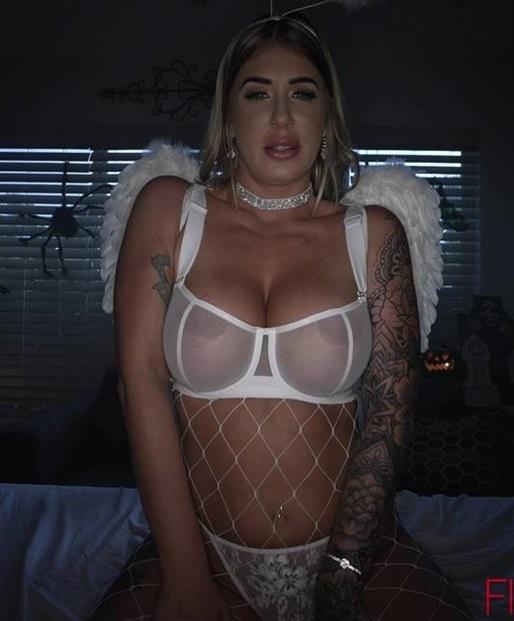 Lolly Dames - Oiling Up A Fallen Angel