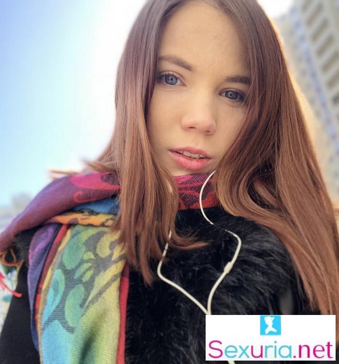 Lovenia Lux - Lady in Black HD 720p