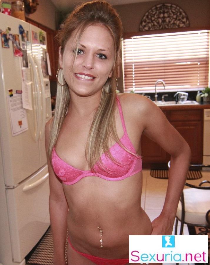 Amateurs - Blonde Cuttie HD 720p