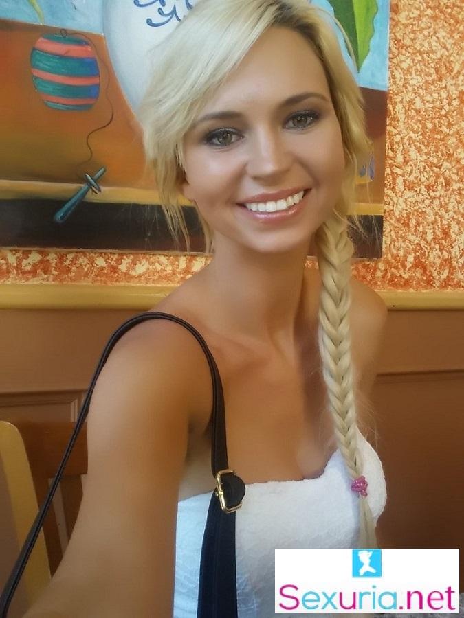 Astrid Star - Stimulating but Cruel Game HD 720p