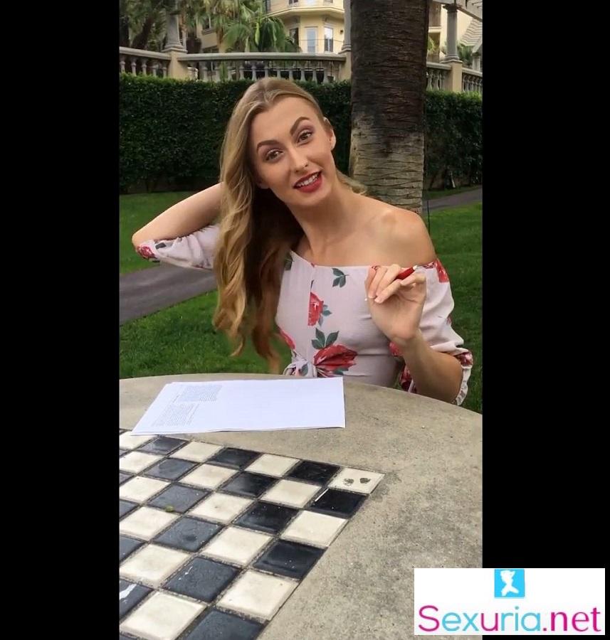 Alexa Grace - Hot Blonde Alexa's Modeling Gig With Banana Fever FullHD 1080p