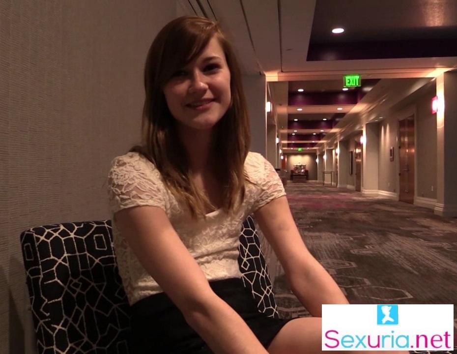 Alaina Dawson - Alaina Dawson Is A Chill Amateur FullHD 1080p