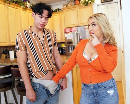 Quinn Waters in Let Me Show You How 720p