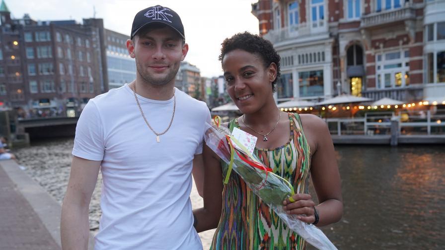 MeidenVanHolland - Eerste sexfilm van sexy Foxy 720p