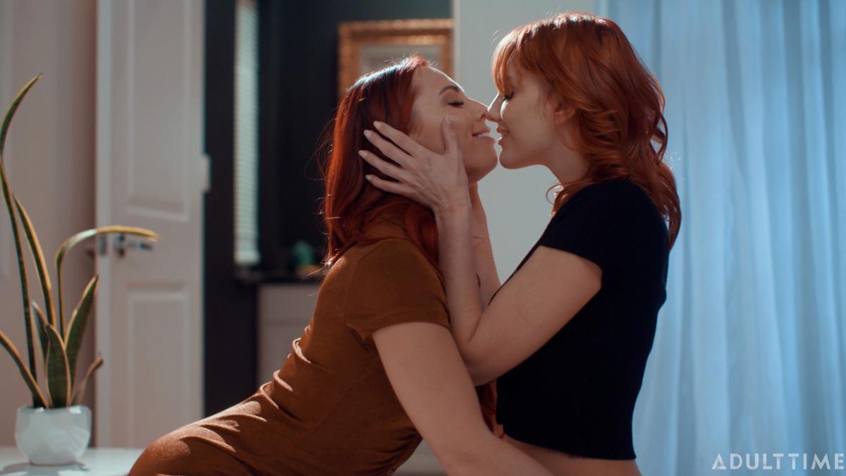 Kenna James, Aidra Fox - What Are Friends For - 2160p