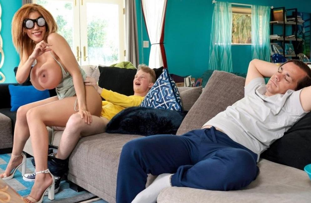 Amber Alena - Spying On Roomie's GF With XXX-Ray Glasses 1080p