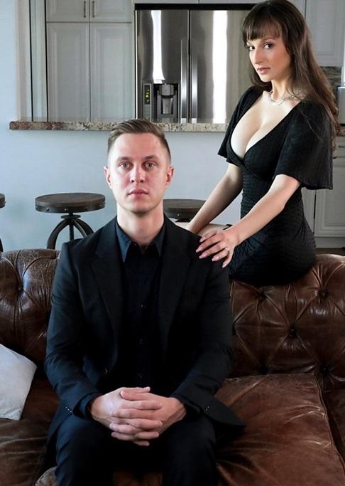 Lexi Luna - I Think My Stepmom Is Seducing Me 720p