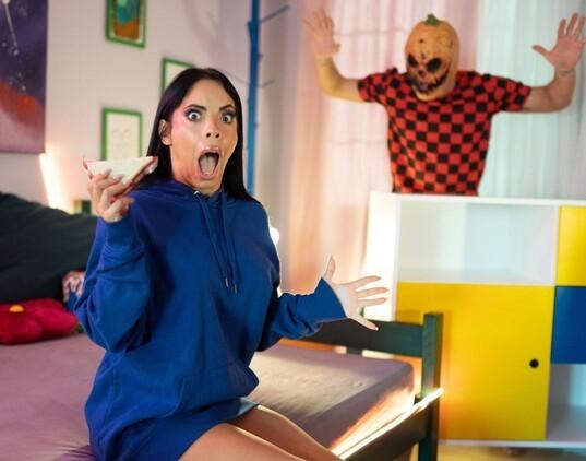 Megan Fiore - Housemates Halloween Prank