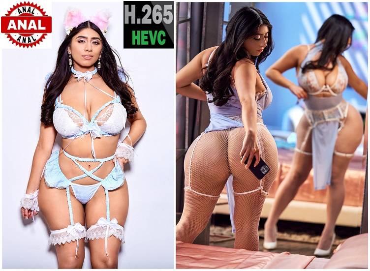 Violet Myers in Dressing Up 1080p