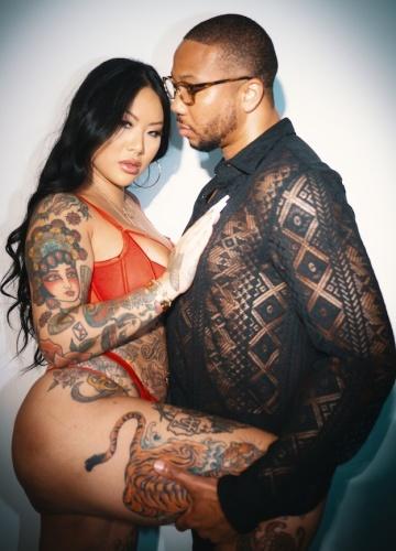 Onlyfans - Connie Perignon & John Legendary - Paradoxxx Vol. 1 - 1080p