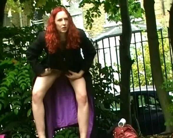 Monica - Exhibitionism and the pissing in a public place - Monica in London