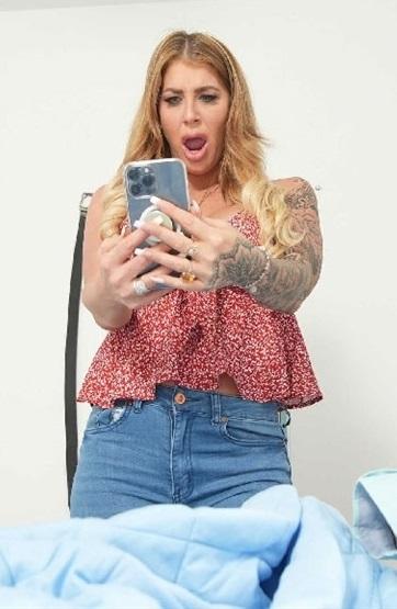 Lolly Dames, Johnny Love - Busty MILF Lolly Dames loves to get naughty and filthy like her son's friend 720p