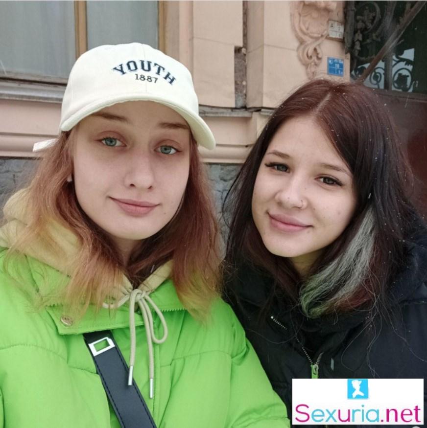 Sofa Weber, Sasha Paige - Real Sisters! Younger Sister 18yo and Older Sister 19yo