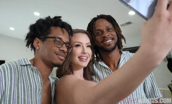 Mandy Waters - Step Family Day Who Thought Of This Shit 1080p