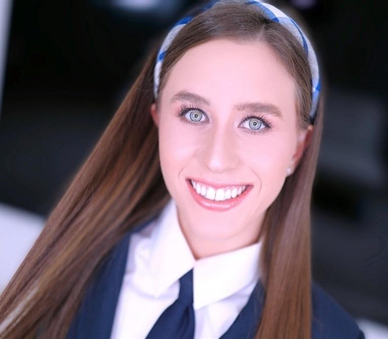 Kourtney Rae - Amateur Allure Introduces Kourtney Rae, Naughty Schoolgirl that Loves to Suck, Fuck and Swallow 1080p