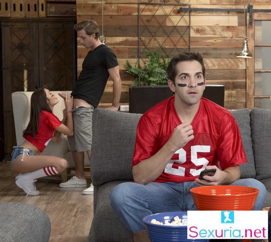 Adria Rae - Snack Attack FullHD 1080p