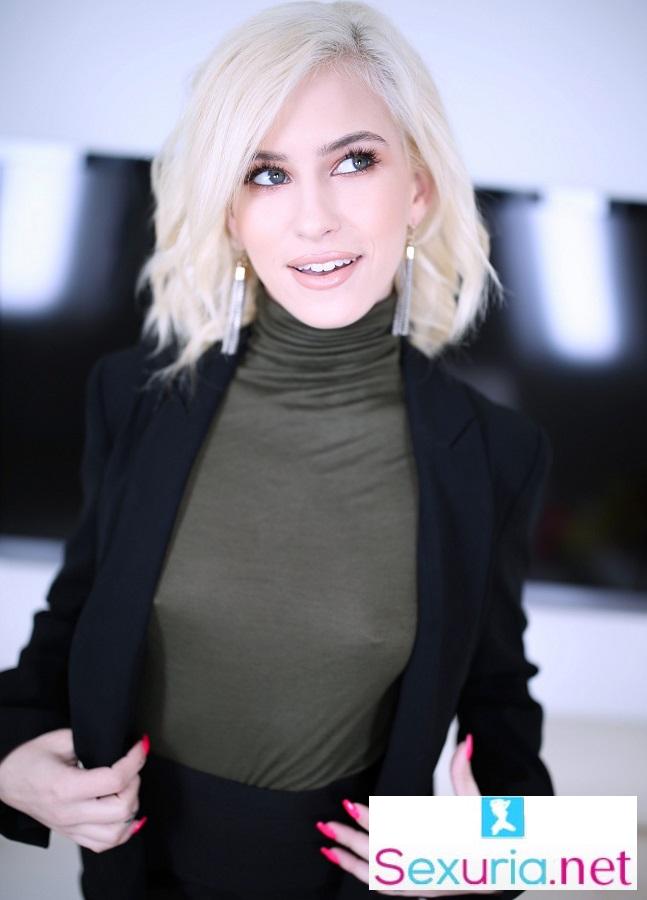 Jessie Saint - Cock Sucking, Fucking and Cum Swallowing FullHD 1080p