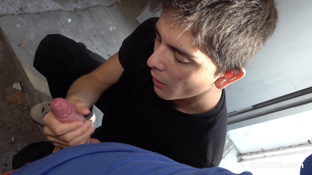 Yason Skin, Fancy Francis - Risky Wet Hj - SD/720p