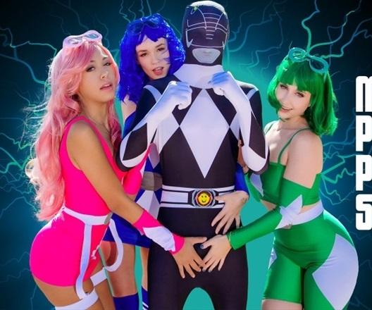 Laney Grey, Bianca Bangs, Khloe Kingsley - Mighty Power Pussy Smashers