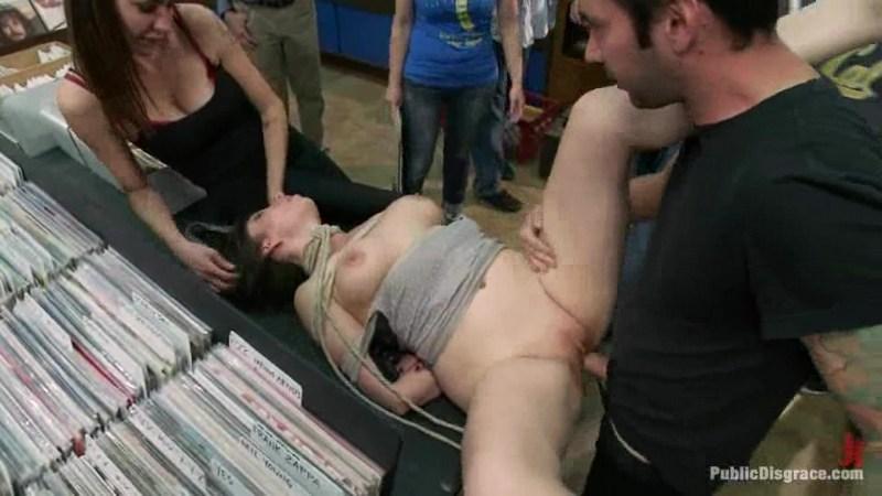 Tommy Pistol, Terra Incognita - Pro Domme Submits for the First Time - In Public