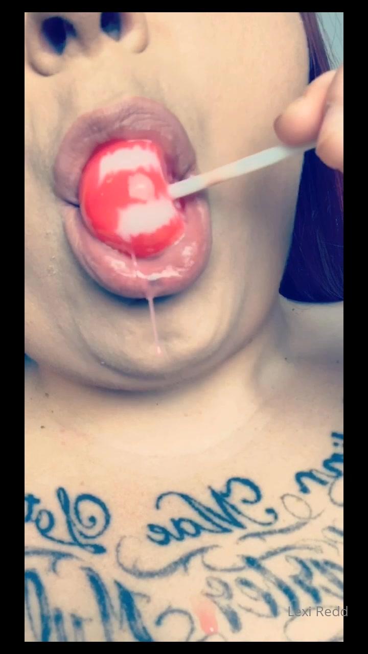 Lexi Redd - Spit Play With A Lollipop - 1280p