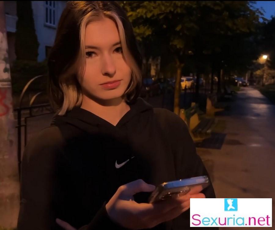 Cutie Kim - 18 Girl Let A Rich Guy Fuck Her On A First Date FullHD 1080p