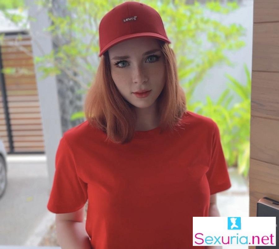Sweety Fox - Do You Want Me To Tell You About My First PizzaDelivery Job? FullHD 1080p