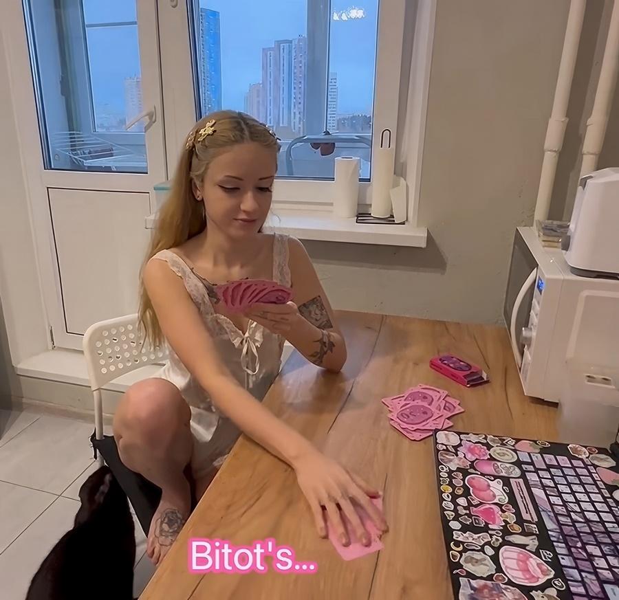 Taya Sia - Lets Play Cards For Wish FullHD 1080p