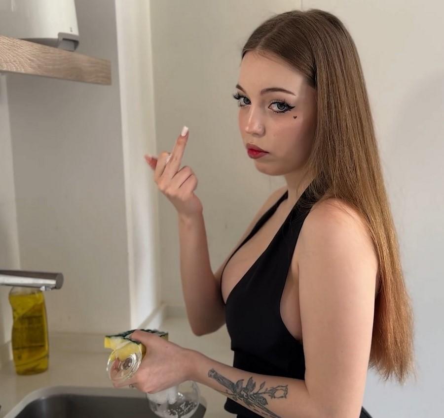 Jenny Kitty - Fuck With Hot Step Sister Jenny Kitty FullHD 1080p