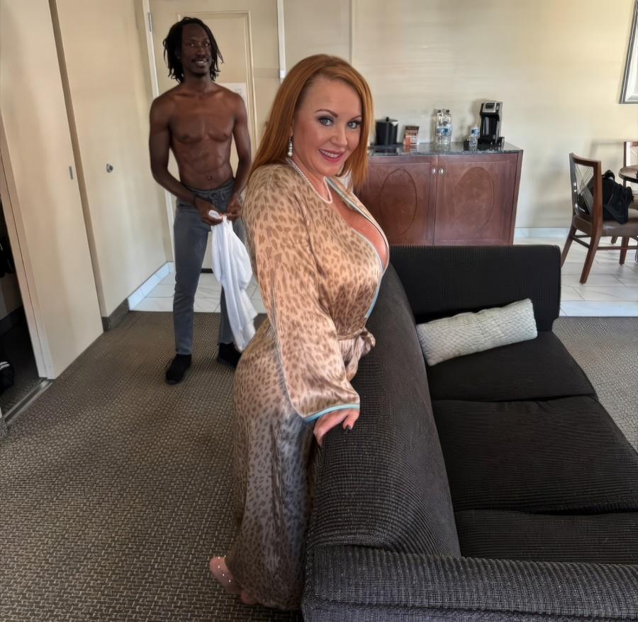 Janet Mason - Mrs. Mason's BBC Cub Club - Hotel Hook-Up with Poolboy Benji HD 720p