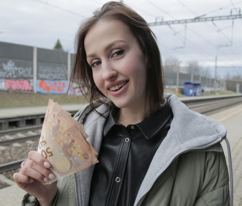 Jessika Night - Train Station Smoker Gets Fucked 1080p