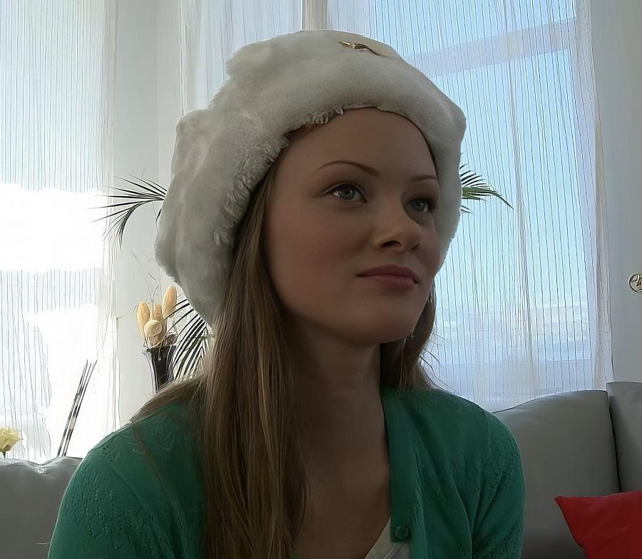 Lily Lamour - 18 Year Old in her First Gangbang EVER!!! FullHD 1080p