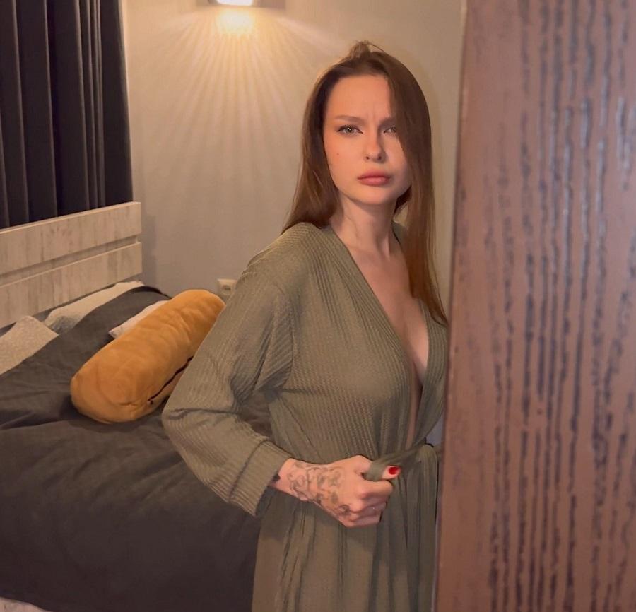 Alexa Poshspicy - I Know It's Not The First Time You've Been Peeping On Me, What Do You Want To See UltraHD/4K 2160p