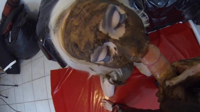 Jessica - Scat Sex in a Schoolgirl Skirt 1080p