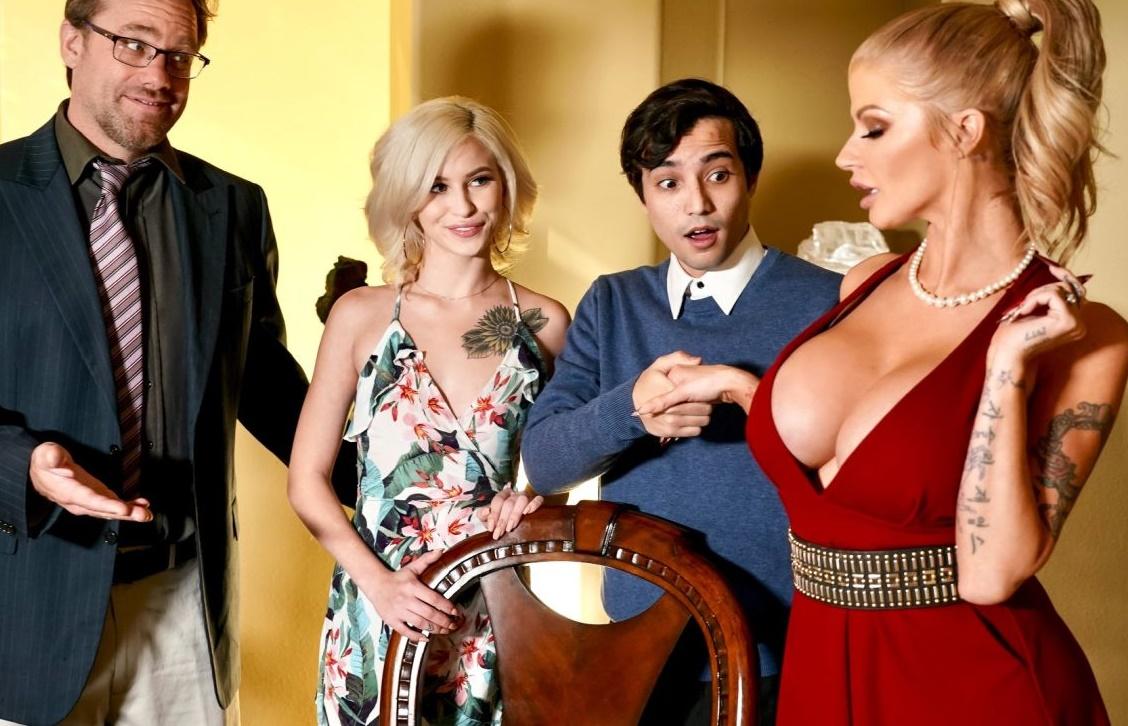 Ricky Spanish, Joslyn James, Kiara Cole - A Lesson In Footplay SD/1080p