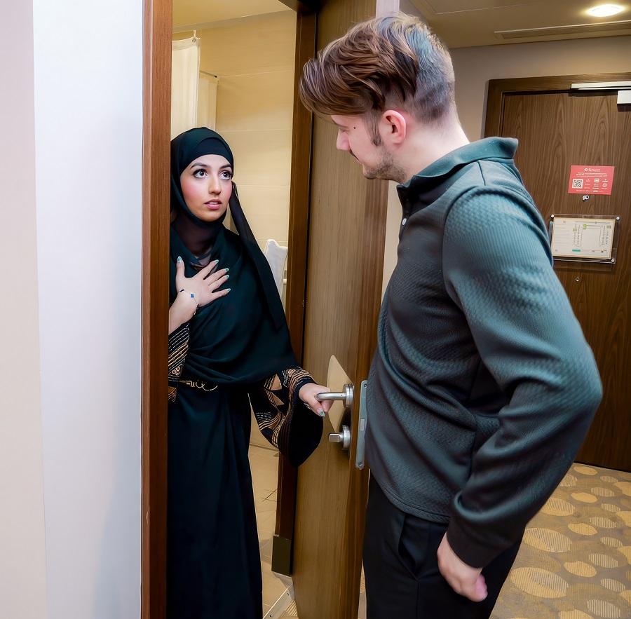 Aaliyah Yasin - Pussy Debt Collection UltraHD/4K 2160p