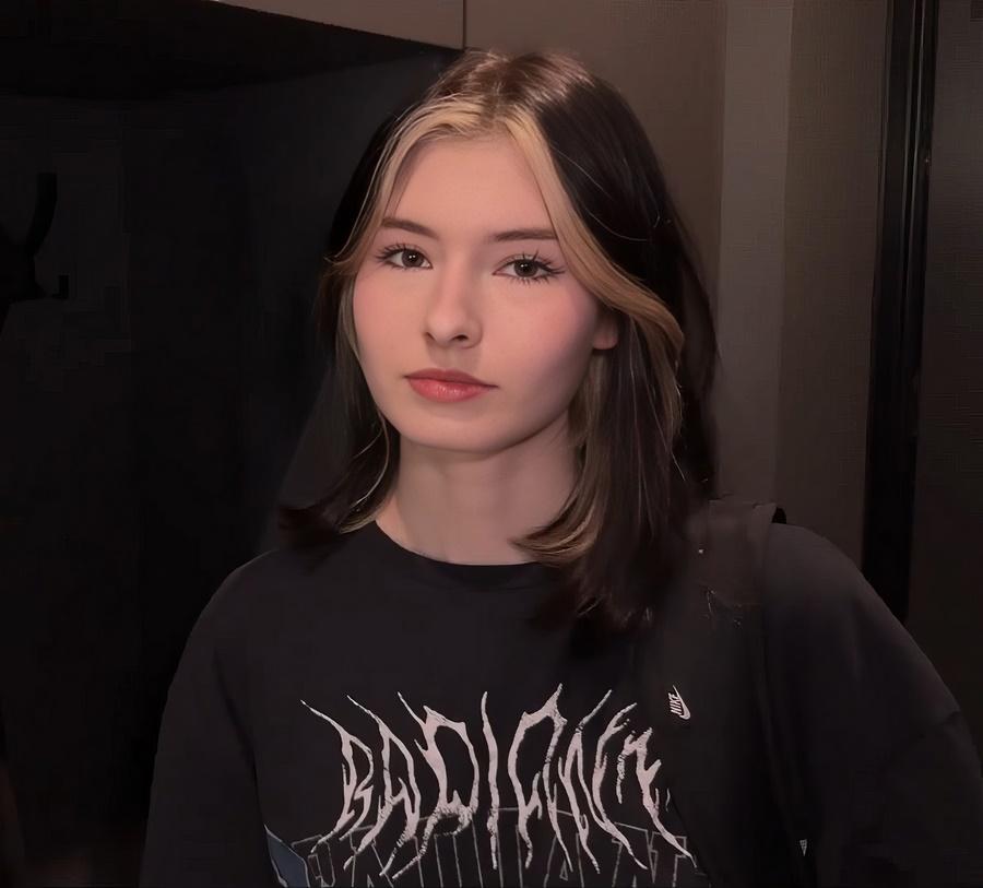 Cutie Kim - My Coworker Was Delighted When I Cum Inside Her In Secret From My Wife FullHD 1080p