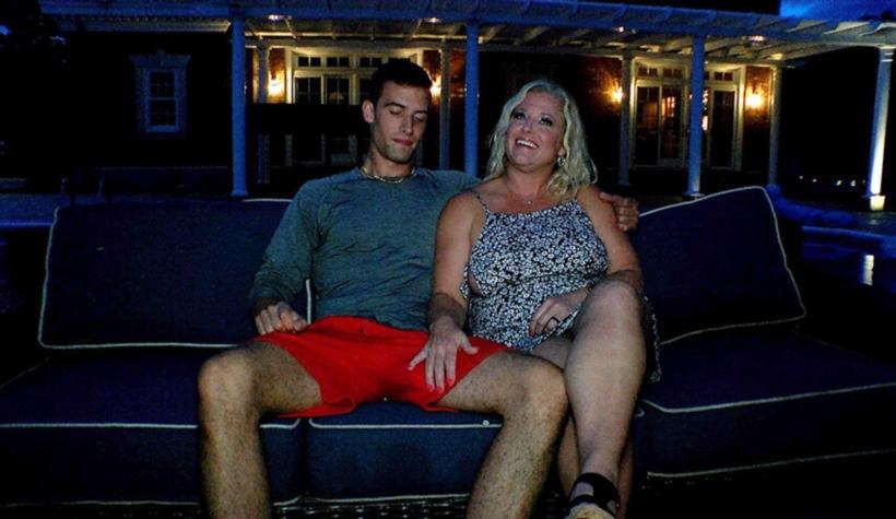 Brooke - Fucking Women Twice His Age FullHD 1080p